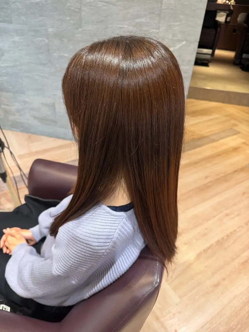 ロング レッドブラウン 中村 優奈のヘアスタイル