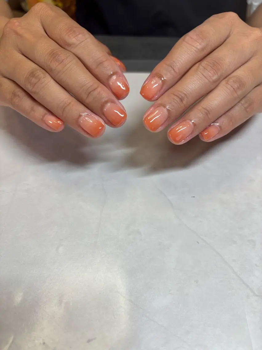 ネイル グラデーション オレンジ BONITA 上別府のネイルデザイン