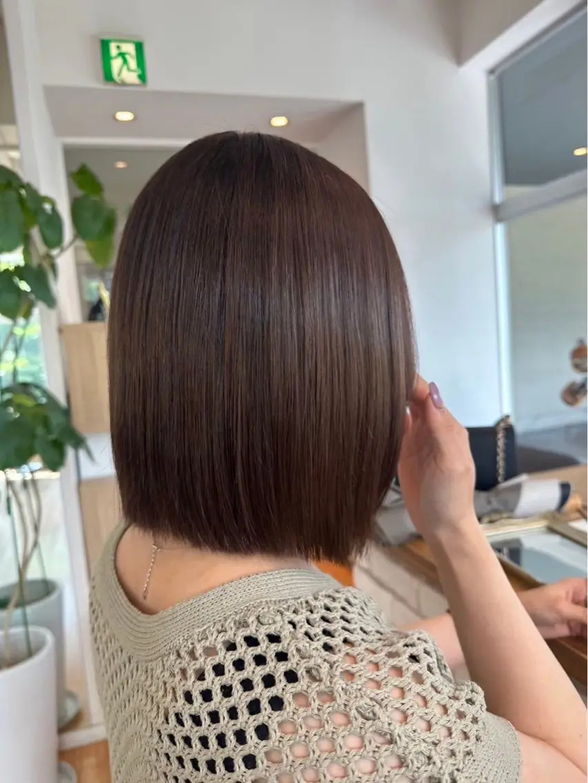 ミディアム 松浦 麻衣のヘアスタイル