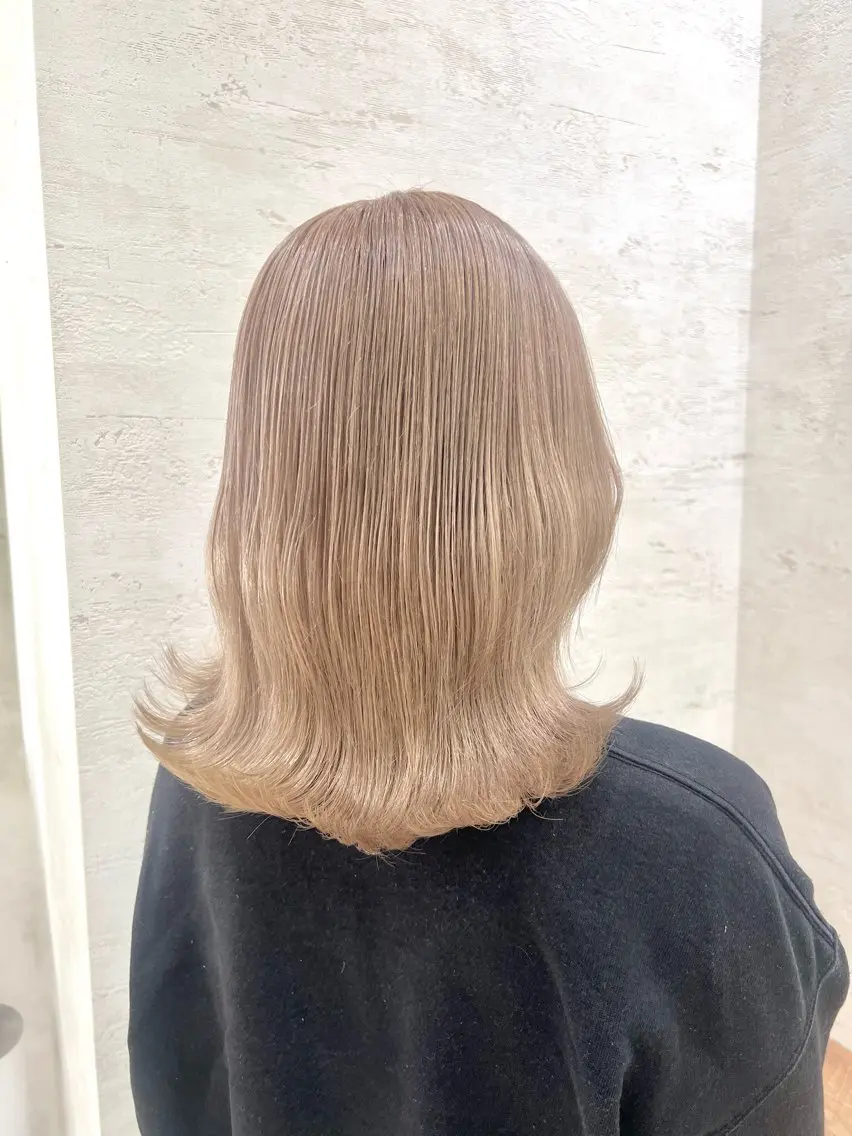 ミディアム カラー 櫻井 愛弓のヘアスタイル