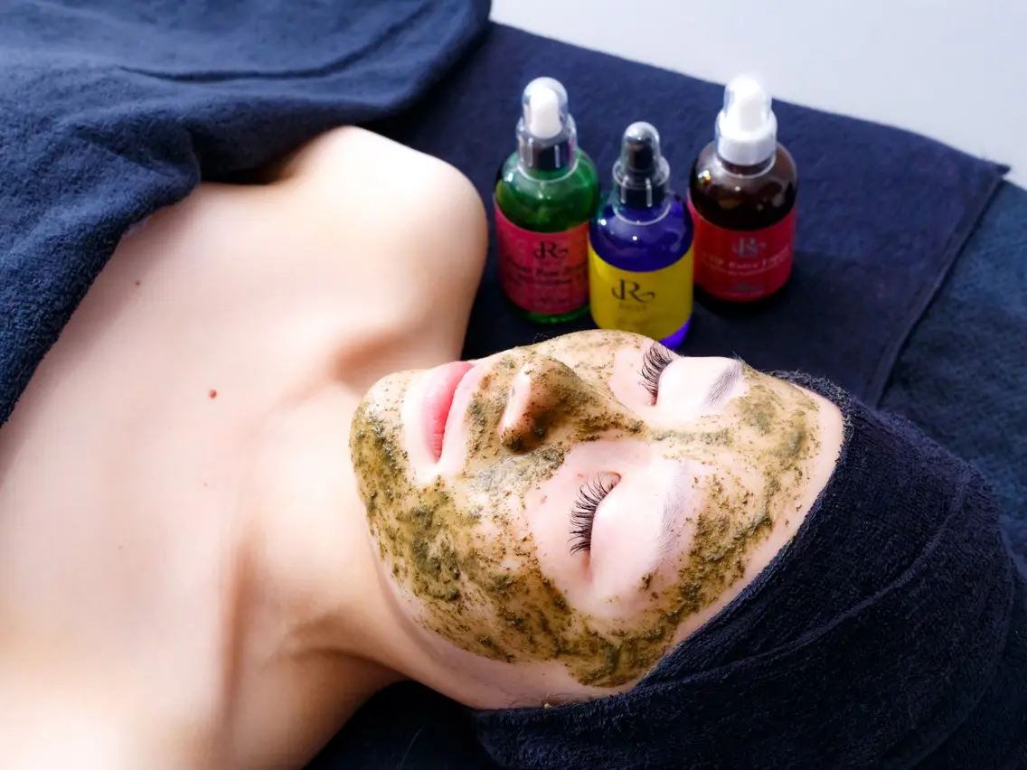 【肌質改善】REVIハーブピーリング《¥4,400相当の悩み別optionプレゼント》の写真