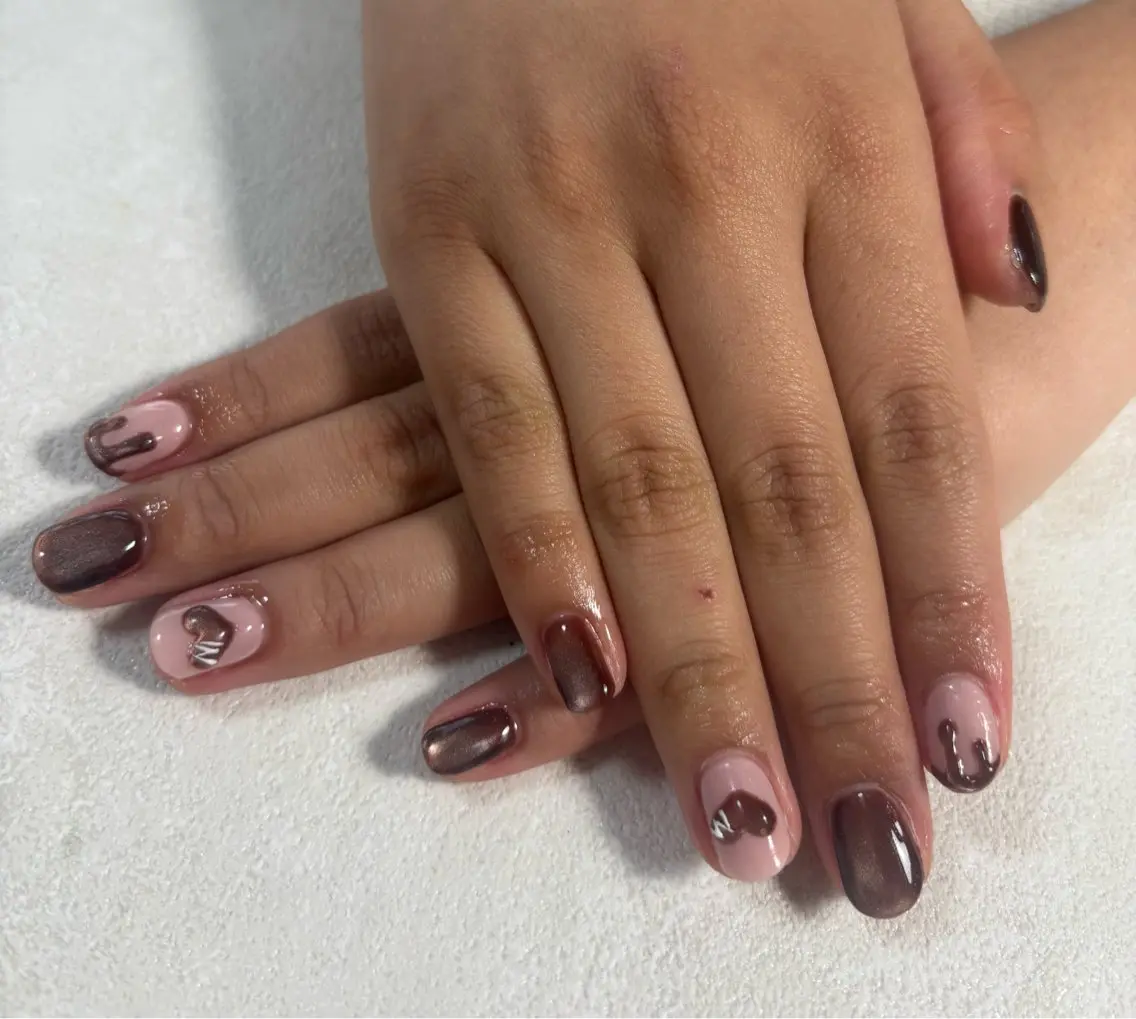 ネイル オーロラネイル フットネイル フレンチネイル ジェルネイル ハート kiki nail たまプラーザのネイルデザイン
