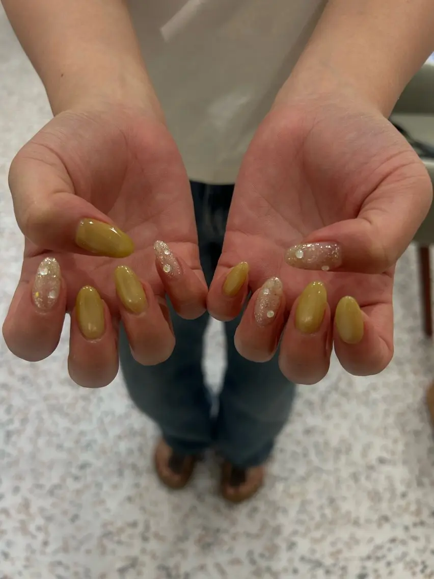 ネイル ハンドネイル 小松 千冬のネイルデザイン