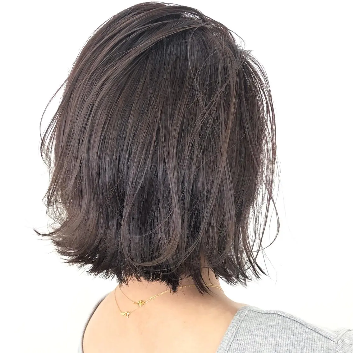 ミディアム ウルフ/デザイン/ 大阪/タカハシユウキのヘアスタイル