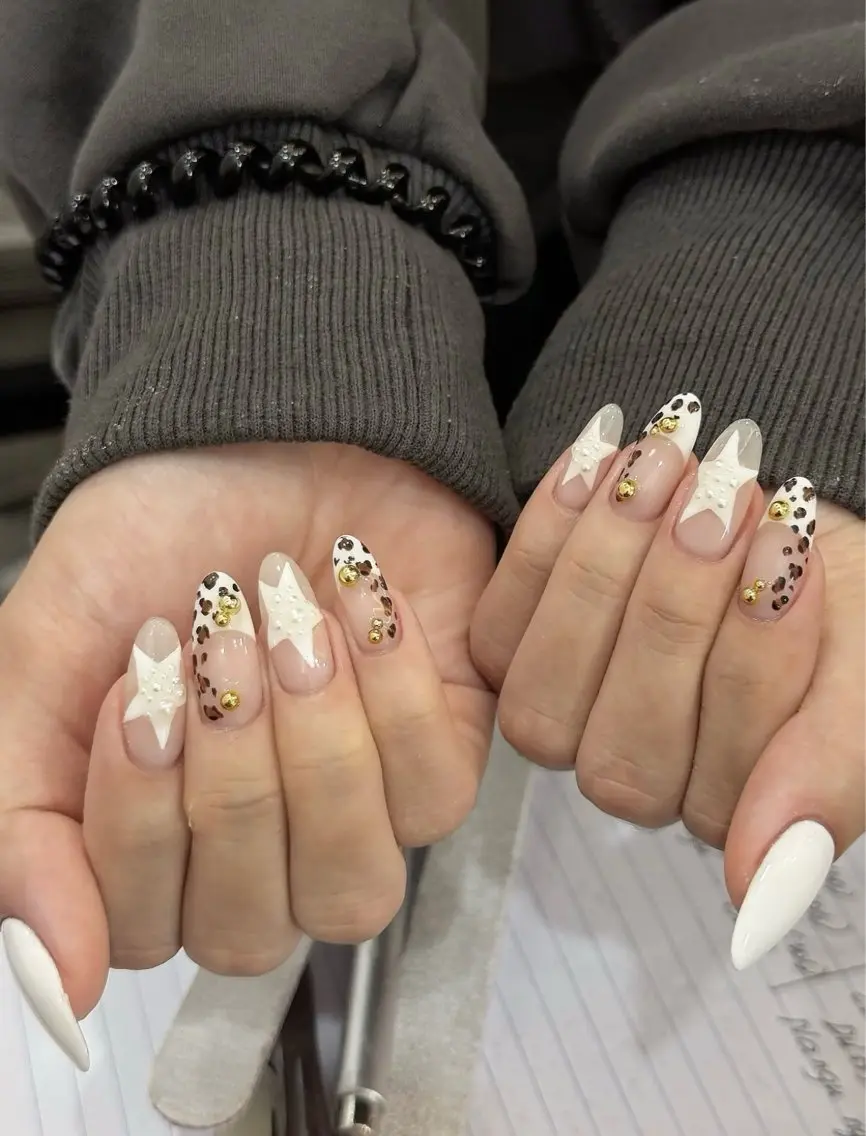 ネイル アートネイル オーロラネイル ブルー チークネイル フットネイル ハンドネイル NAILS168 新大久保店のネイルデザイン