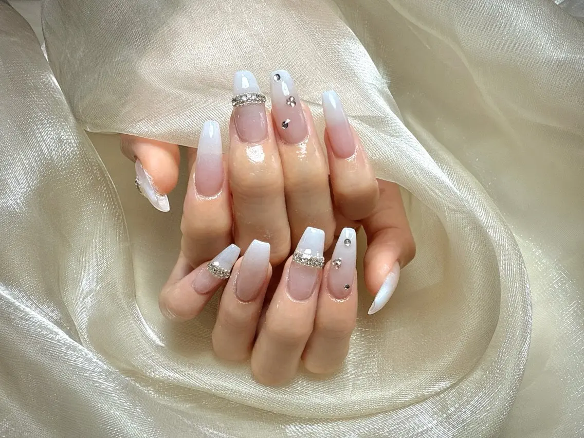 ネイル 持ち込み ハンドネイル ハンドケア L. Nailのネイルデザイン