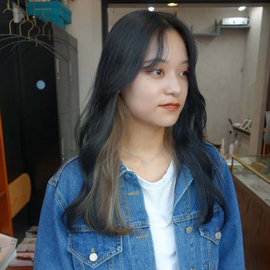 ロング カラー インナーカラー 藤山大地 /カラーモデルのヘアスタイル