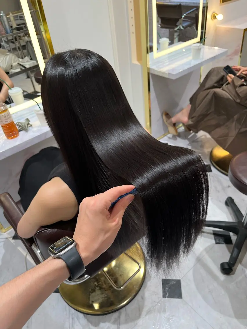 ロング 髪質改善・縮毛矯正 特化・ユウシンのヘアスタイル