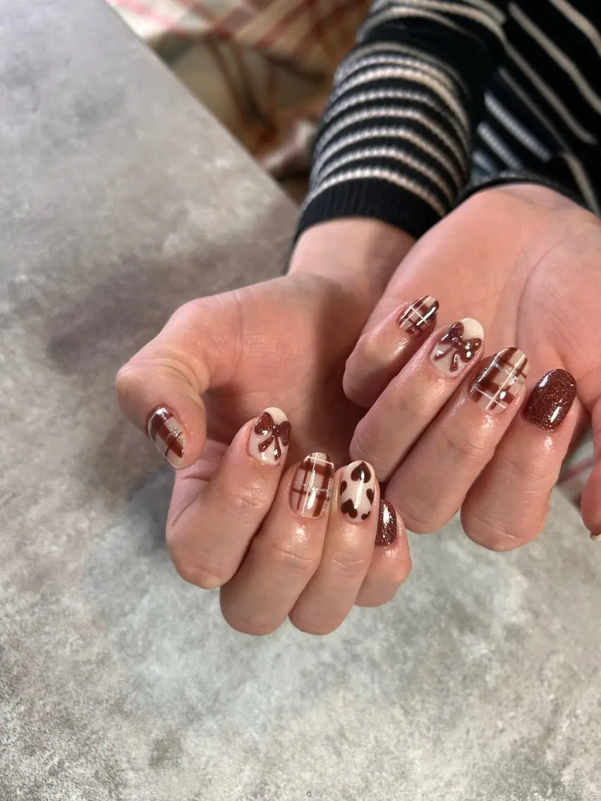 ネイル バレンタイン Adore nailのネイルデザイン