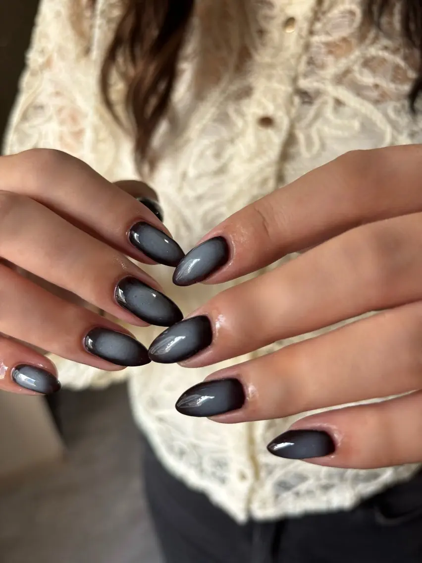 ネイル Nailstudio Hulmのネイルデザイン