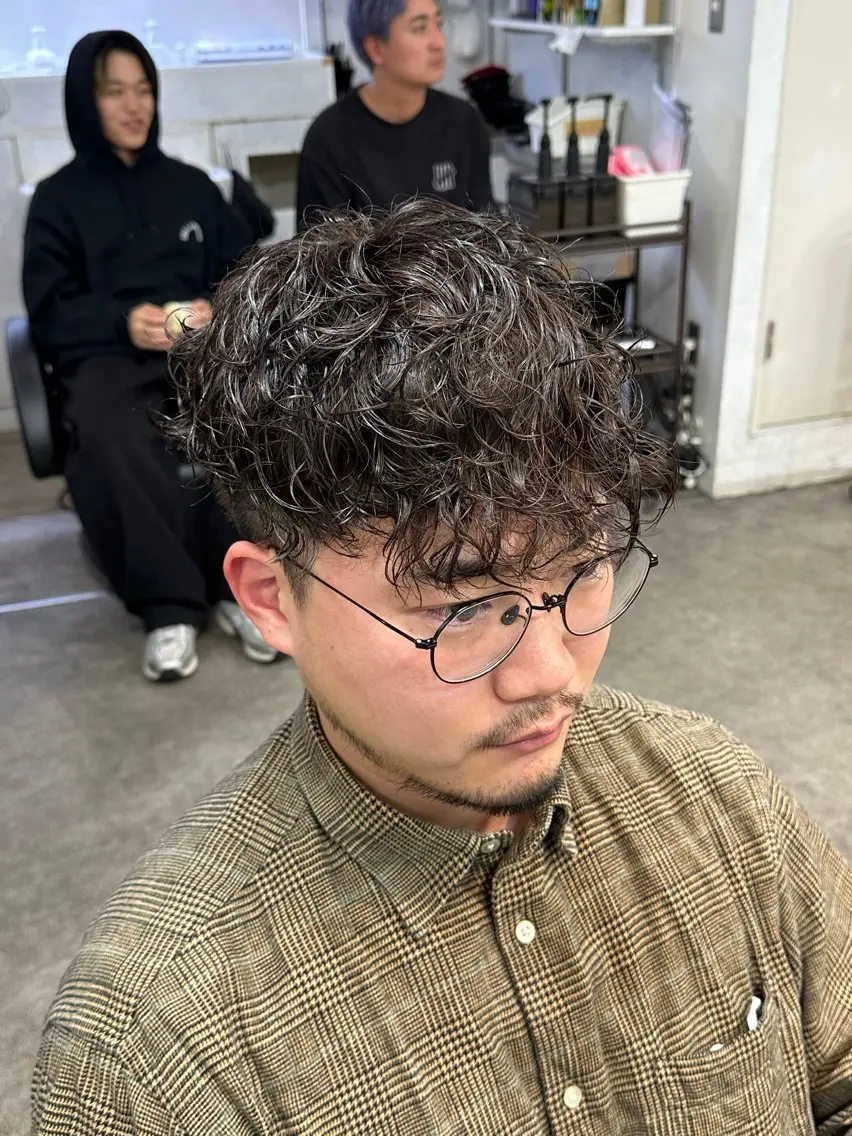 パーマ メンズ マッシュ メンズパーマ スペインカール メンズツイストパーマ ツイストスパイラルパーマ fifth/原宿/ カットモデル/カズのヘアスタイル