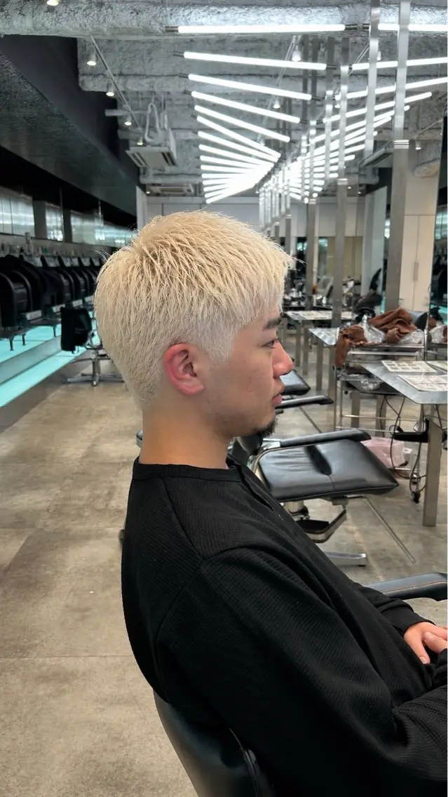 カラー ブリーチ 【パーマ特化】朴 獅穏のヘアスタイル