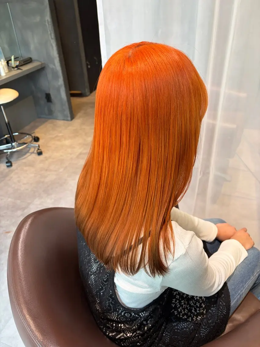 セミロング カット ヘアカラー 山本 夏樹のヘアスタイル