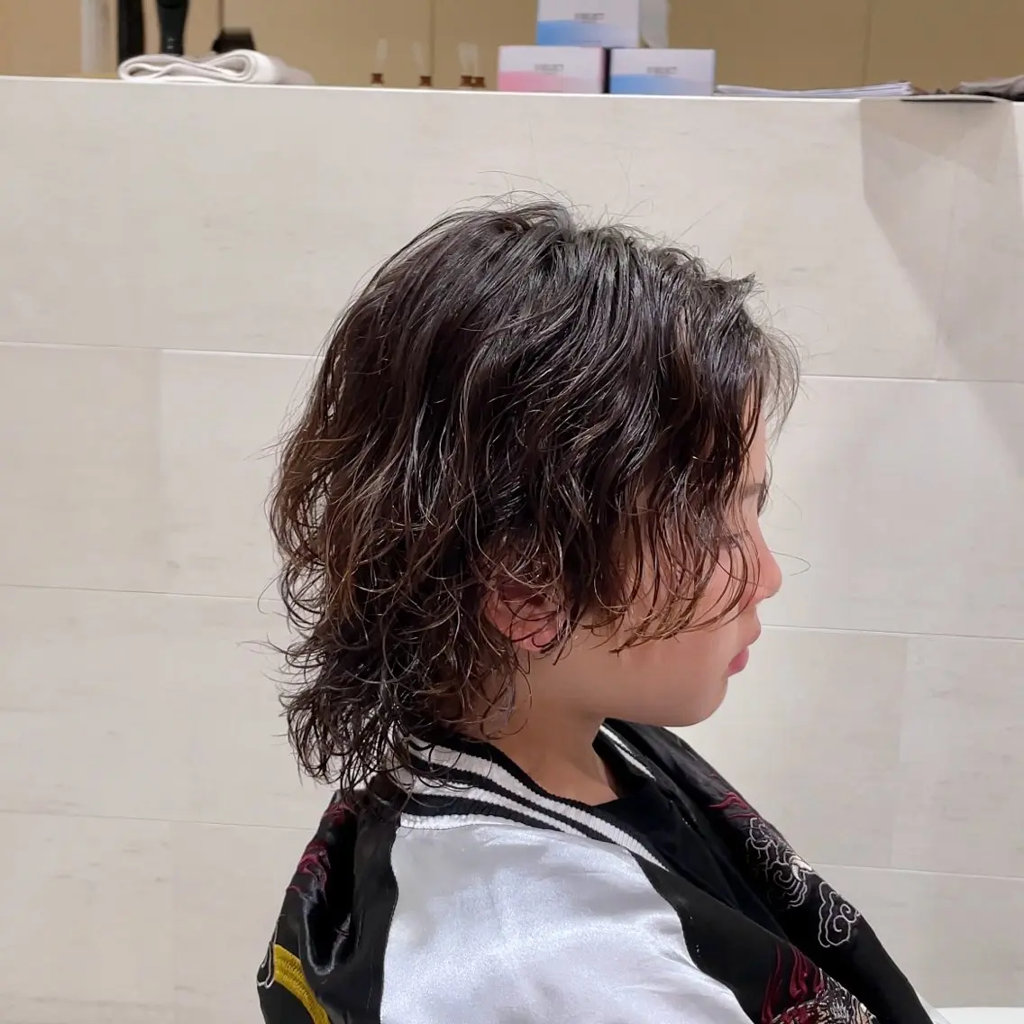 ミディアム パーマ メンズ カット パーマ メンズ特化美容師 / 篠谷祐輝のヘアスタイル