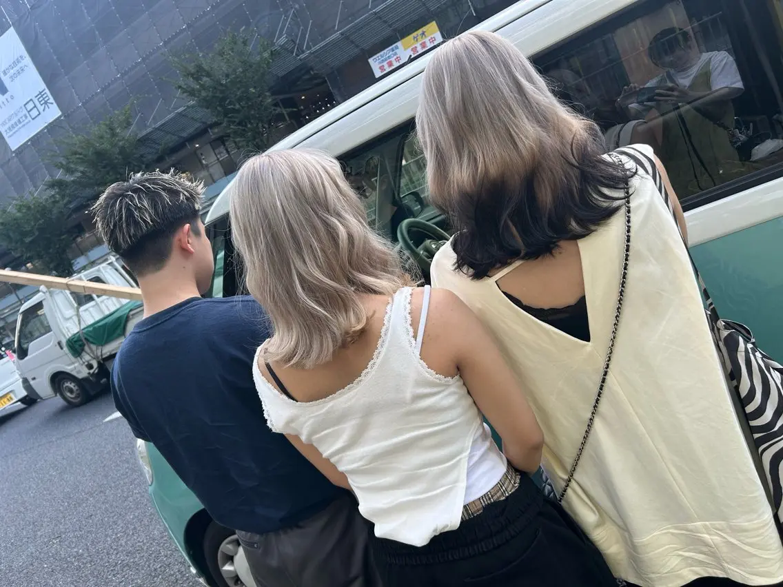 カット +ブリーチ+オンカラー👶🏻超高濃度水素ケア付きブリーチオンカラー、カットが26400円→21945円！の写真