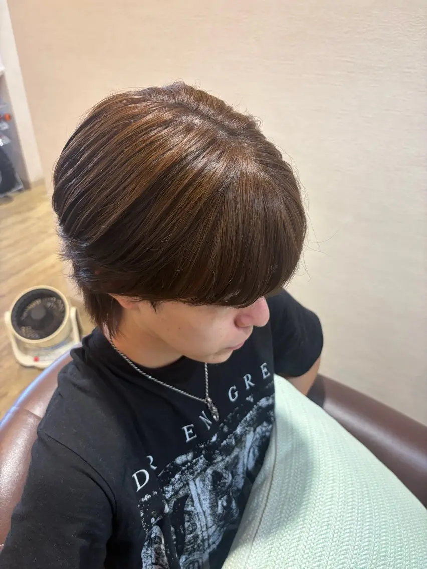 ショート カラー メンズ グレージュ ヘアカラー いわさき まなのヘアスタイル