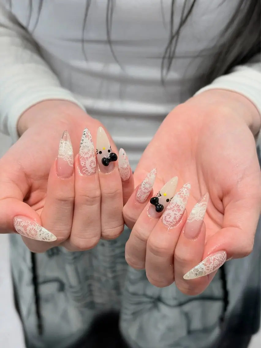 ネイル チークネイル ドット フレンチネイル グラデーション ハート Eli Muse 新宿ネイルのネイルデザイン