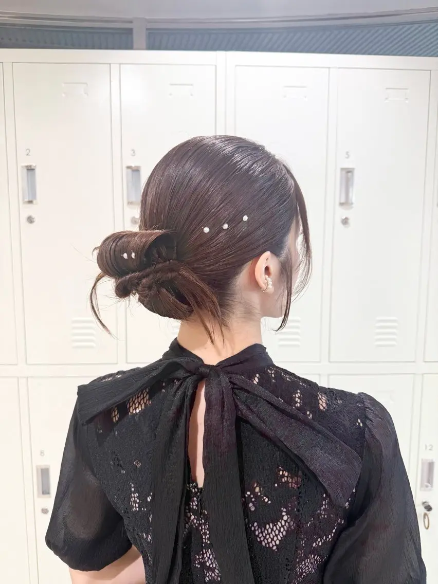 セミロング ヘアアレンジ ヘアセット オタク美容師☃️🩵 ヘアアレンジ/暗髪のヘアスタイル