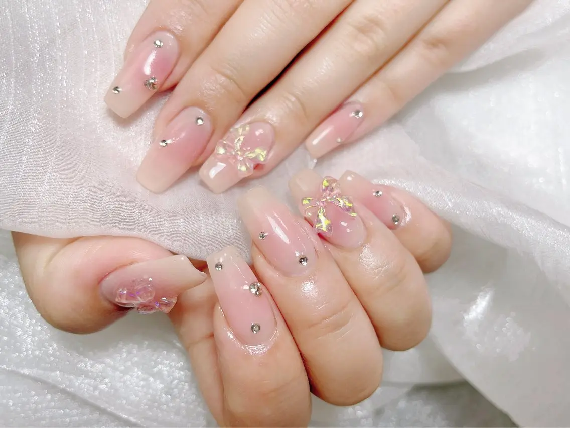 ネイル ハンドネイル 🎀ネイルサロン エクラYUI🎀のネイルデザイン