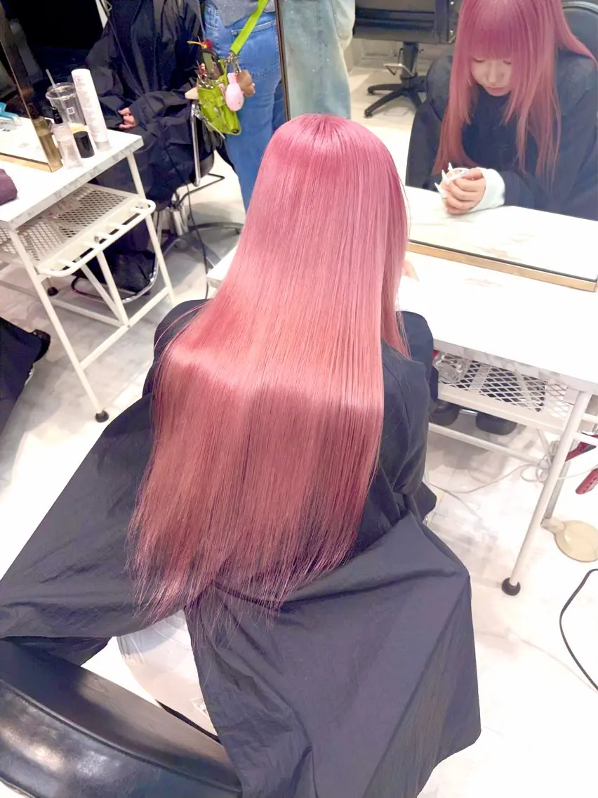 ロング カラー ヘアアレンジ カット ヘアカラー トリートメント 🩶【推しハイトーン 】yuzu🩶のヘアスタイル