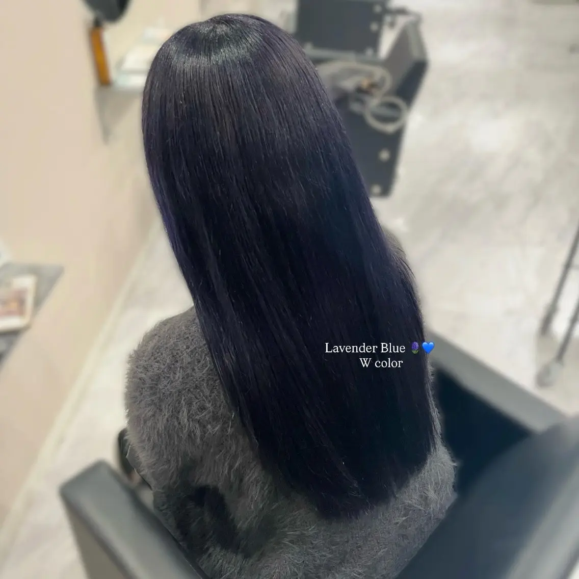 ロング カラー ヘアカラー 透明感カラー🪼🩵 𝐑𝐢𝐧のヘアスタイル