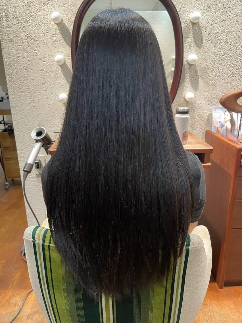 ロング 顔周りカット 髪質改善 カット 縮毛矯正 トリートメント 藤田 郁弥のヘアスタイル