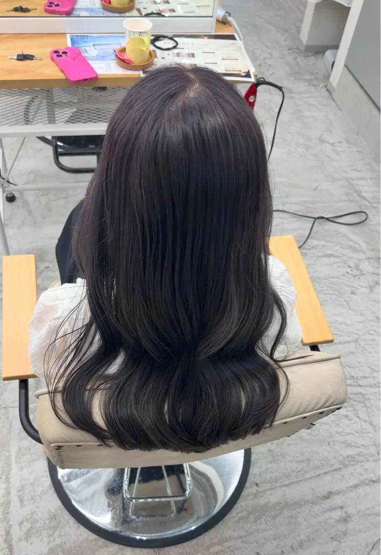 セミロング アッシュ アッシュグレー アッシュグレージュ ケアカラー 外国人風カラー ヘアカラー トリートメント 飯星/池袋/透明感 カラー/縮毛矯正特化のヘアスタイル