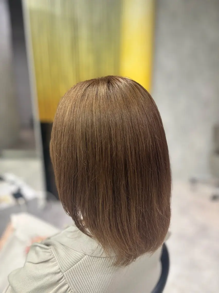 ショート ヘアカラー 秋山 銀二郎のヘアスタイル
