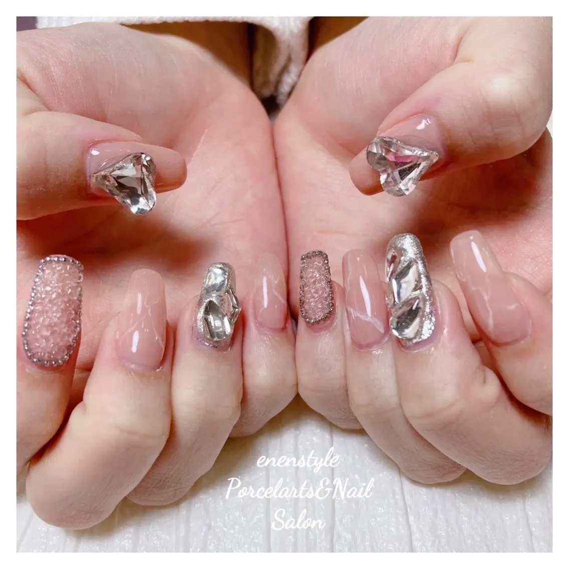 ミディアム ネイル 🐾enen style 🐾のネイルデザイン