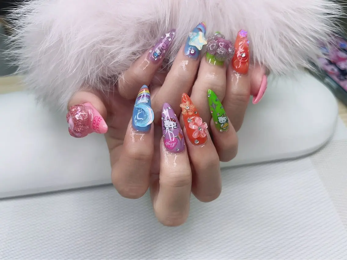 ネイル 💫🌸💕リサ nail ⭐️✨のネイルデザイン
