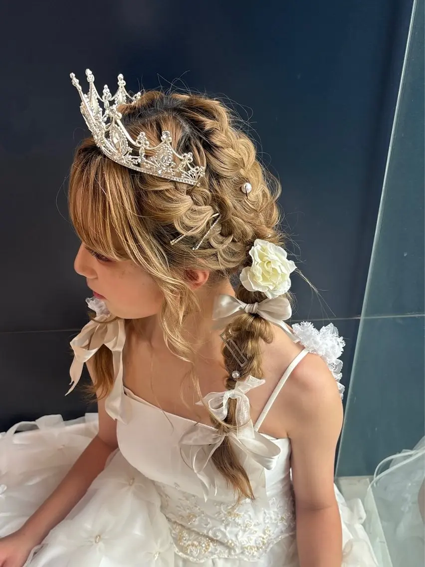 ロング ヘアアレンジ ヘアセット レイヤー sala 推しカラー職人🎀のヘアスタイル