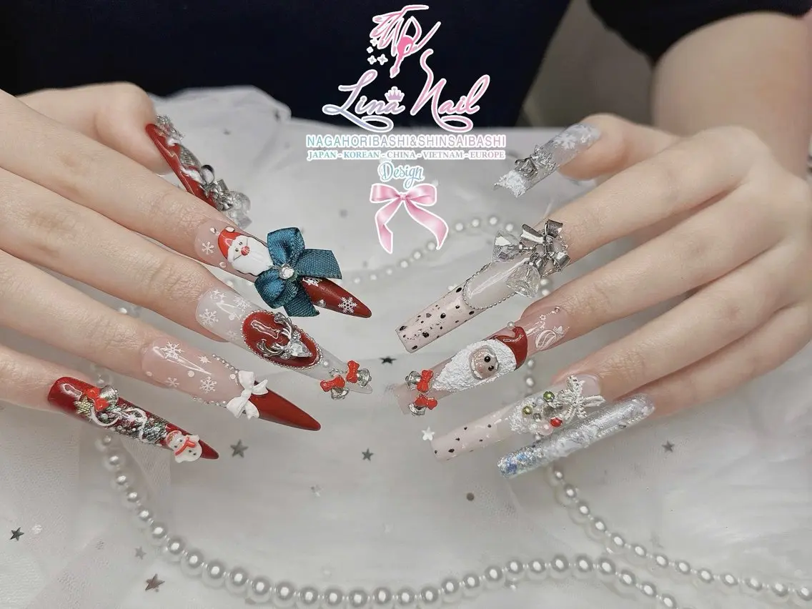 ネイル ロングネイル スーパーロングネイル 冬ネイル クリスマス ハンドネイル リナネイル アメ村心斎橋店のネイルデザイン