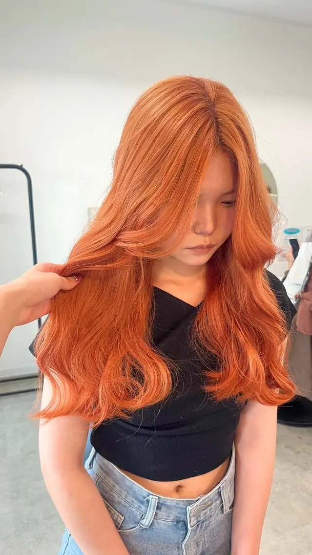 ロング カラー 透明感カラー 結羽愛のヘアスタイル