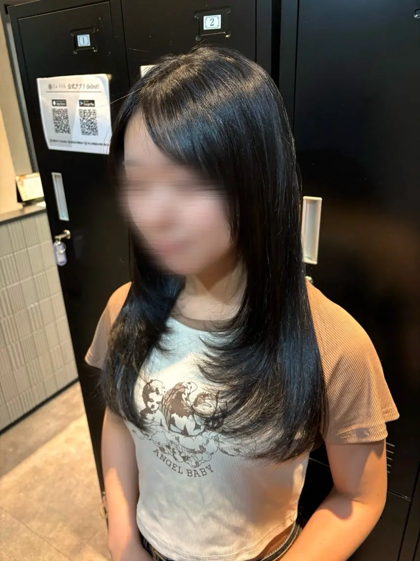 ロング カット ヘアカラー c h i h i r oのヘアスタイル