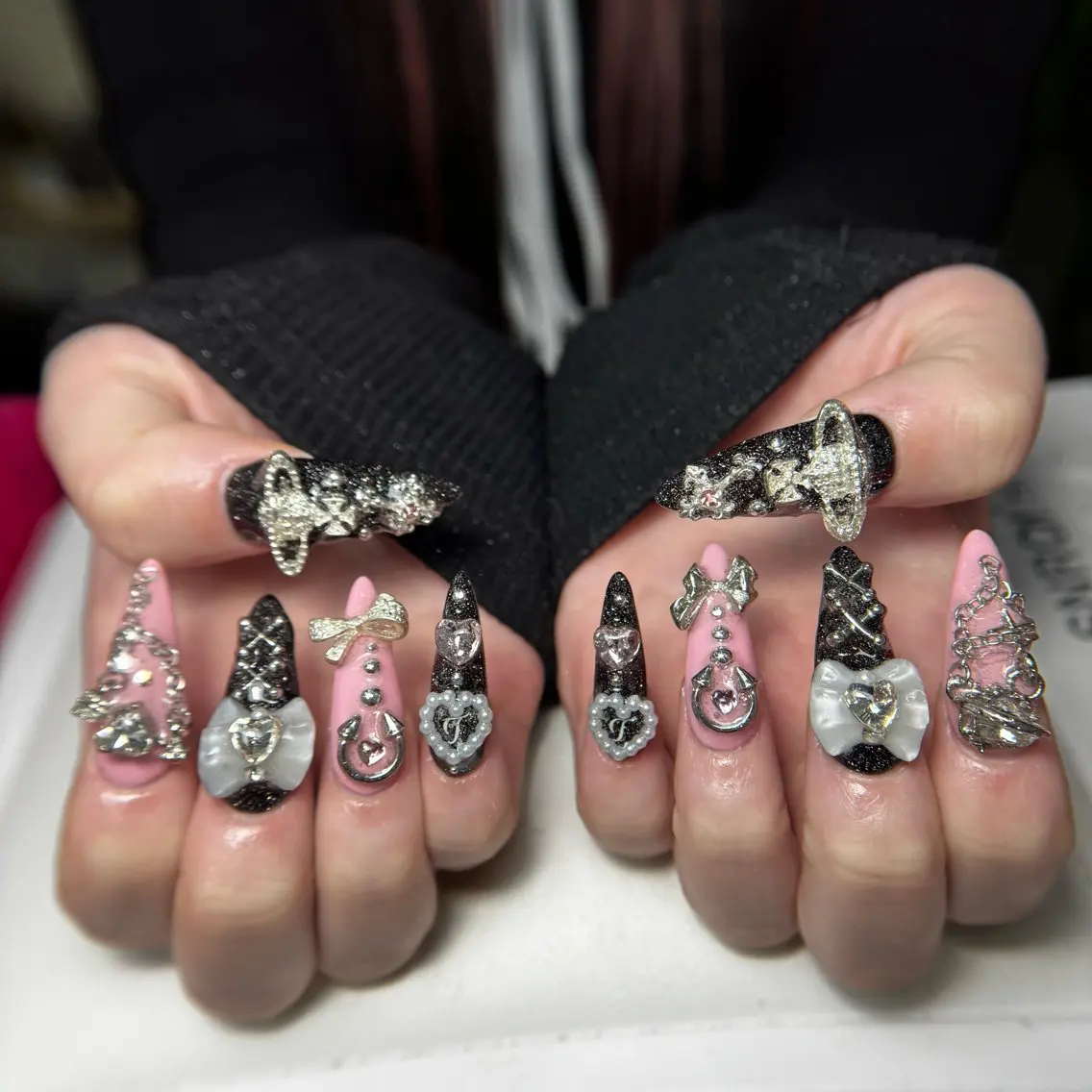 ネイル オーロラネイル 長さ出し フラッシュネイル フレンチネイル ジェルネイル ハンドネイル KITTY nailsのネイルデザイン