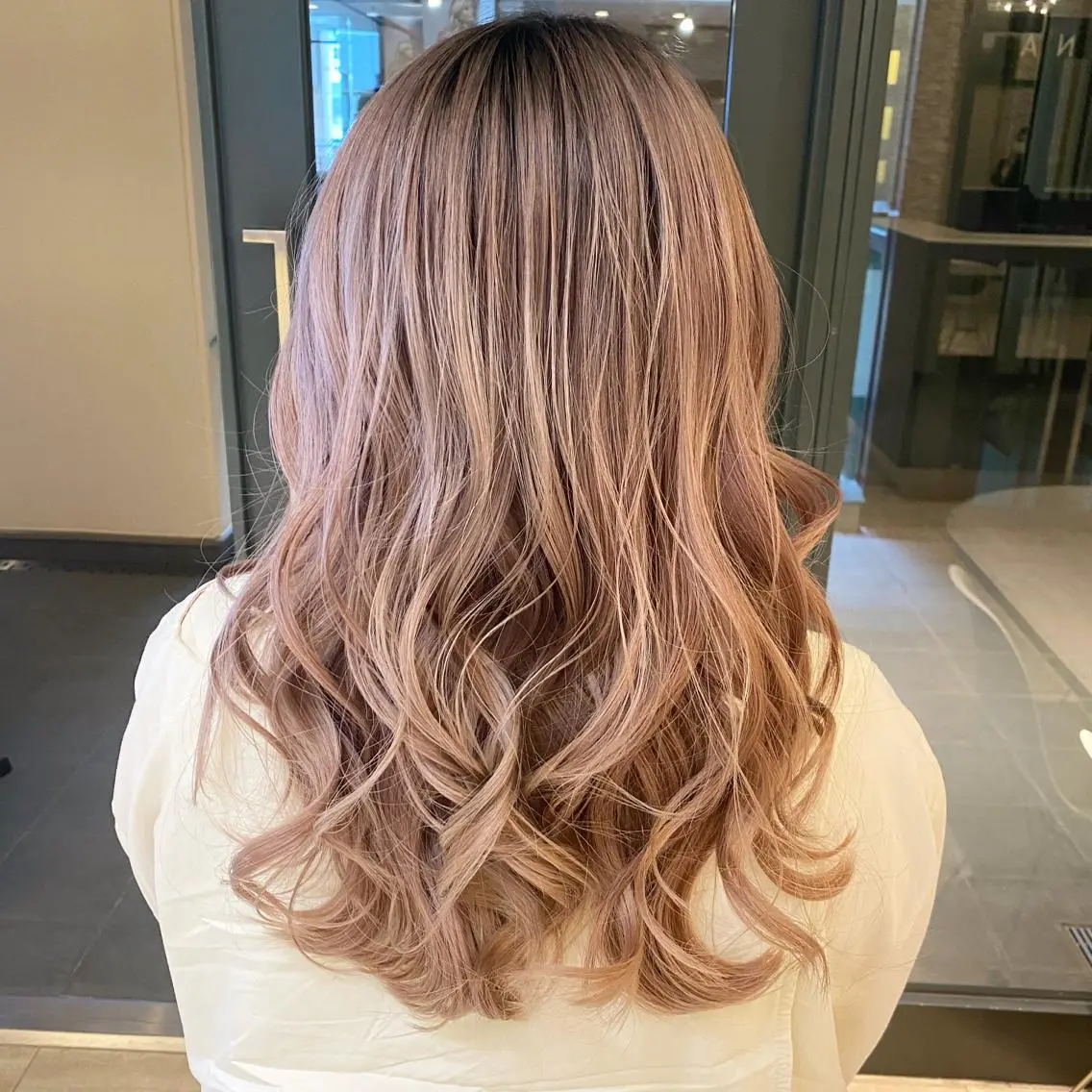 ロング カラー ヘアカラー ヤクシジ レンのヘアスタイル