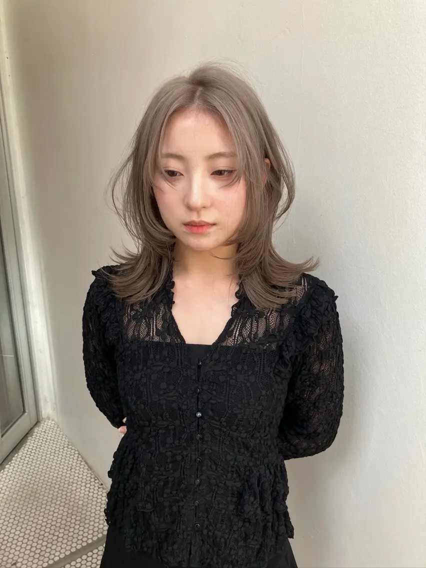 ミディアム カラー ヘアカラー トリートメント Hanaka🪷 ニュアンス×レイヤーのヘアスタイル