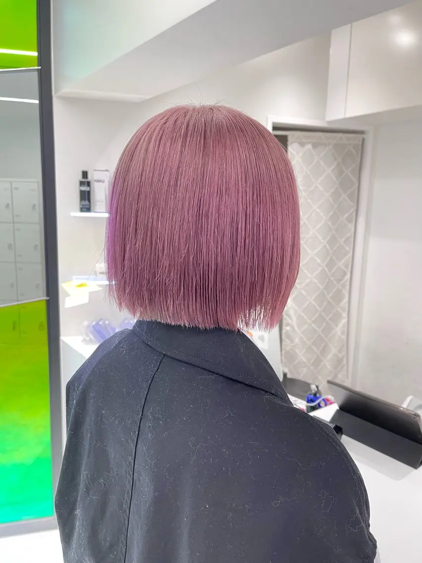 ショート カラー ヘアカラー 🤍💕ブリーチカラ ーAyaka💕🤍のヘアスタイル