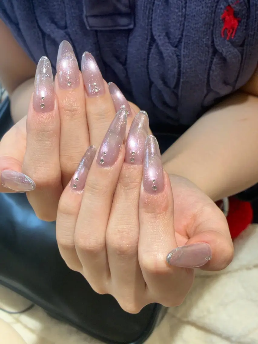ネイル オーロラネイル チークネイル 長さ出し フレンチネイル ジェルネイル Sun Nail linaのネイルデザイン