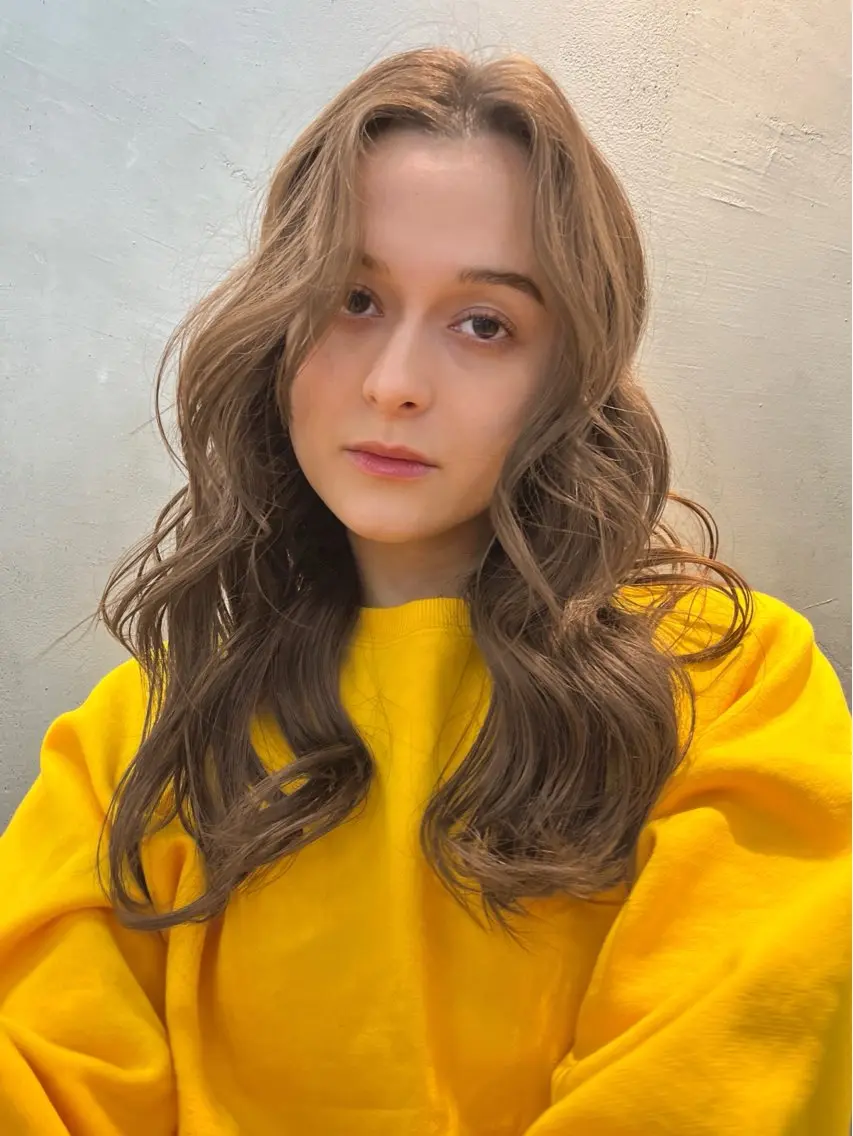 ロング Viot 銀座 樋口 桃佳のヘアスタイル