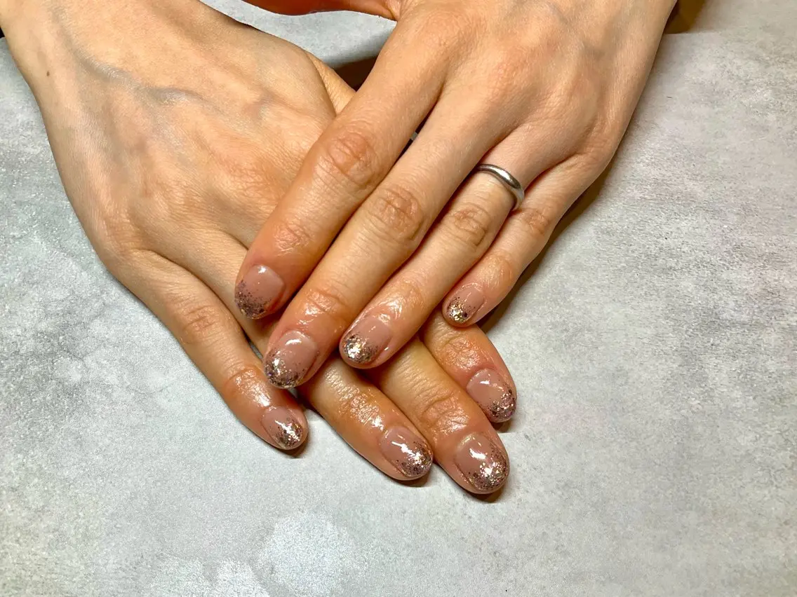 ネイル ラメ(グリッター) ラメグラデーション ハンドネイル ごとう れいこのネイルデザイン