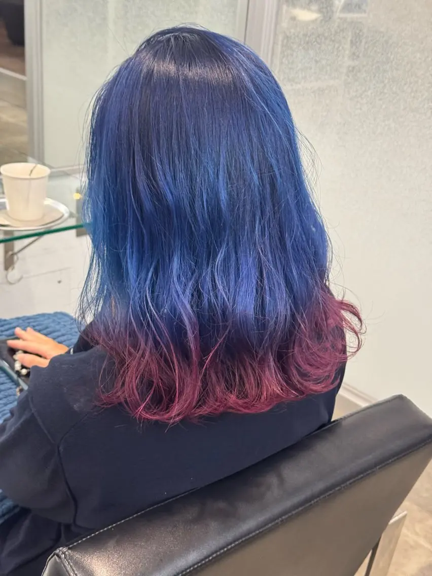 セミロング カラー ブリーチ ヘントナ カイのヘアスタイル