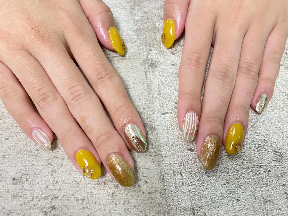 ネイル mogunail &blowのネイルデザイン
