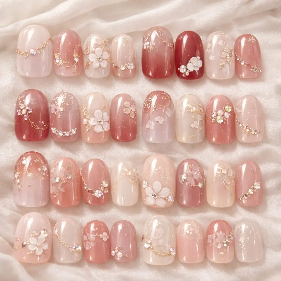 【韓国水光✨】ちゅるん透明感フラワーネイル💅ふんわりニュアンス(オフ込)の写真