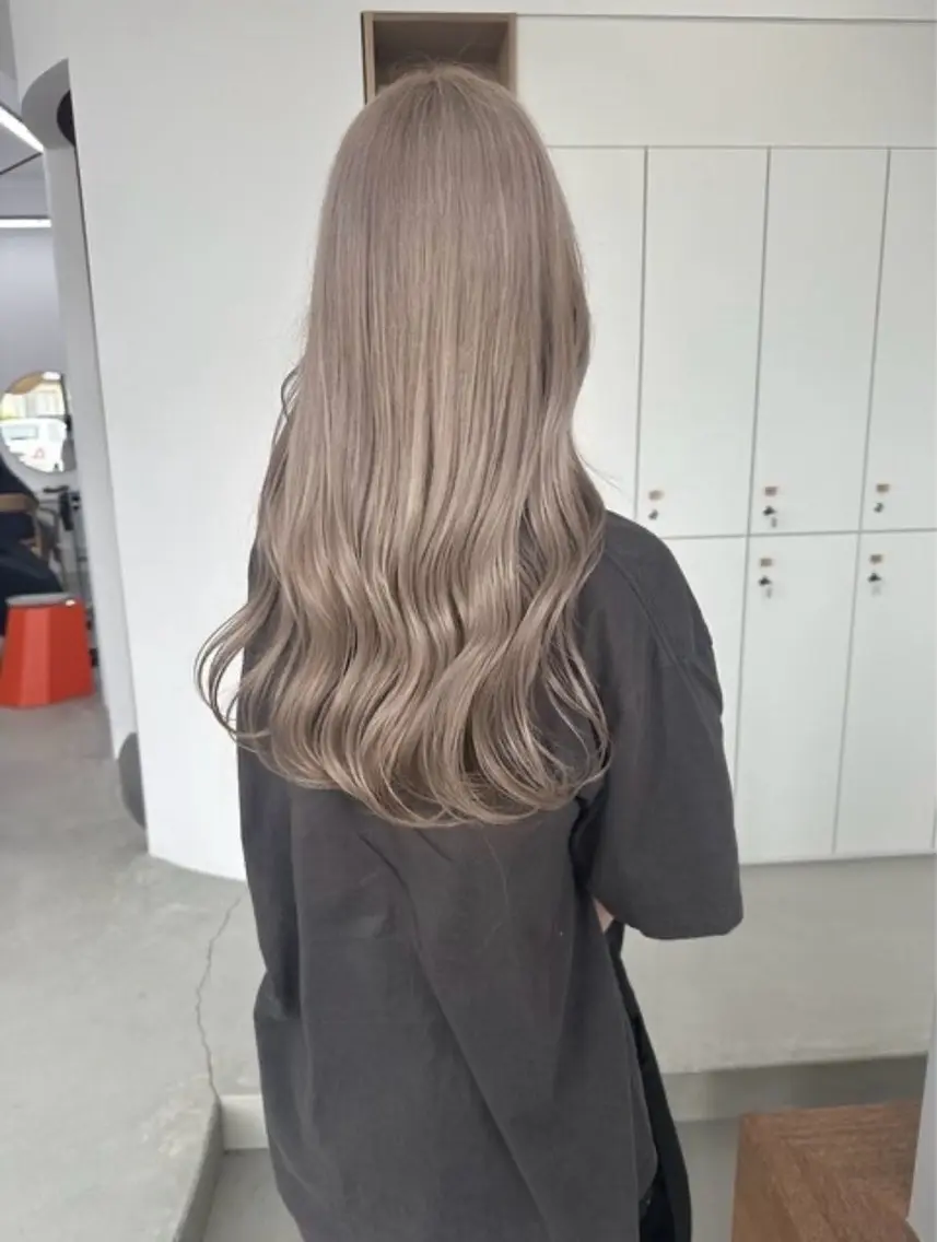 ロング カラー ヘアカラー トリートメント runa｜color 🩰straightのヘアスタイル