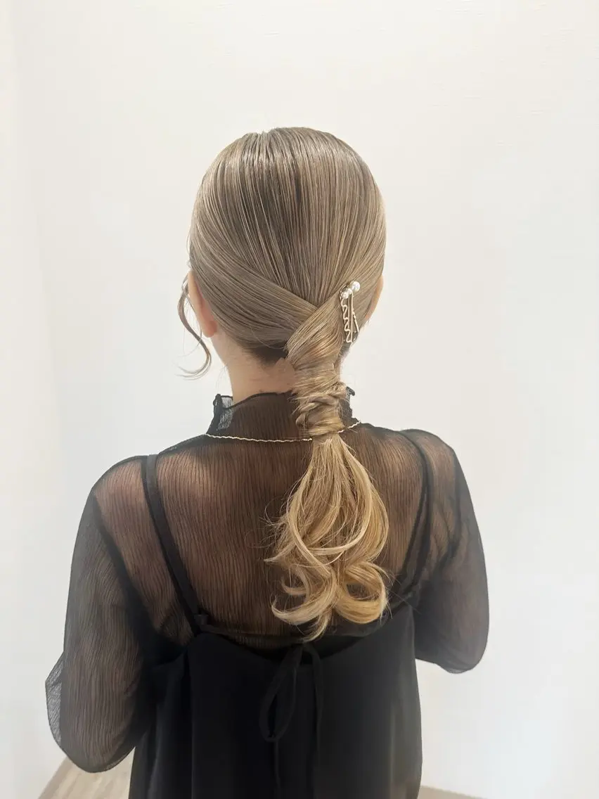 セミロング ヘアセット 若林 瞳華のマツエク・マツパデザイン