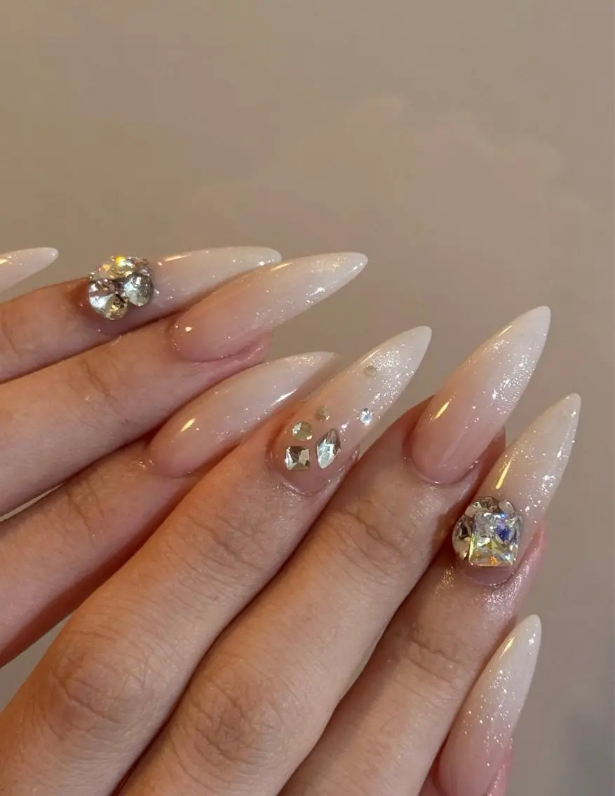 ネイル ハンドネイル BERA NAILSのネイルデザイン