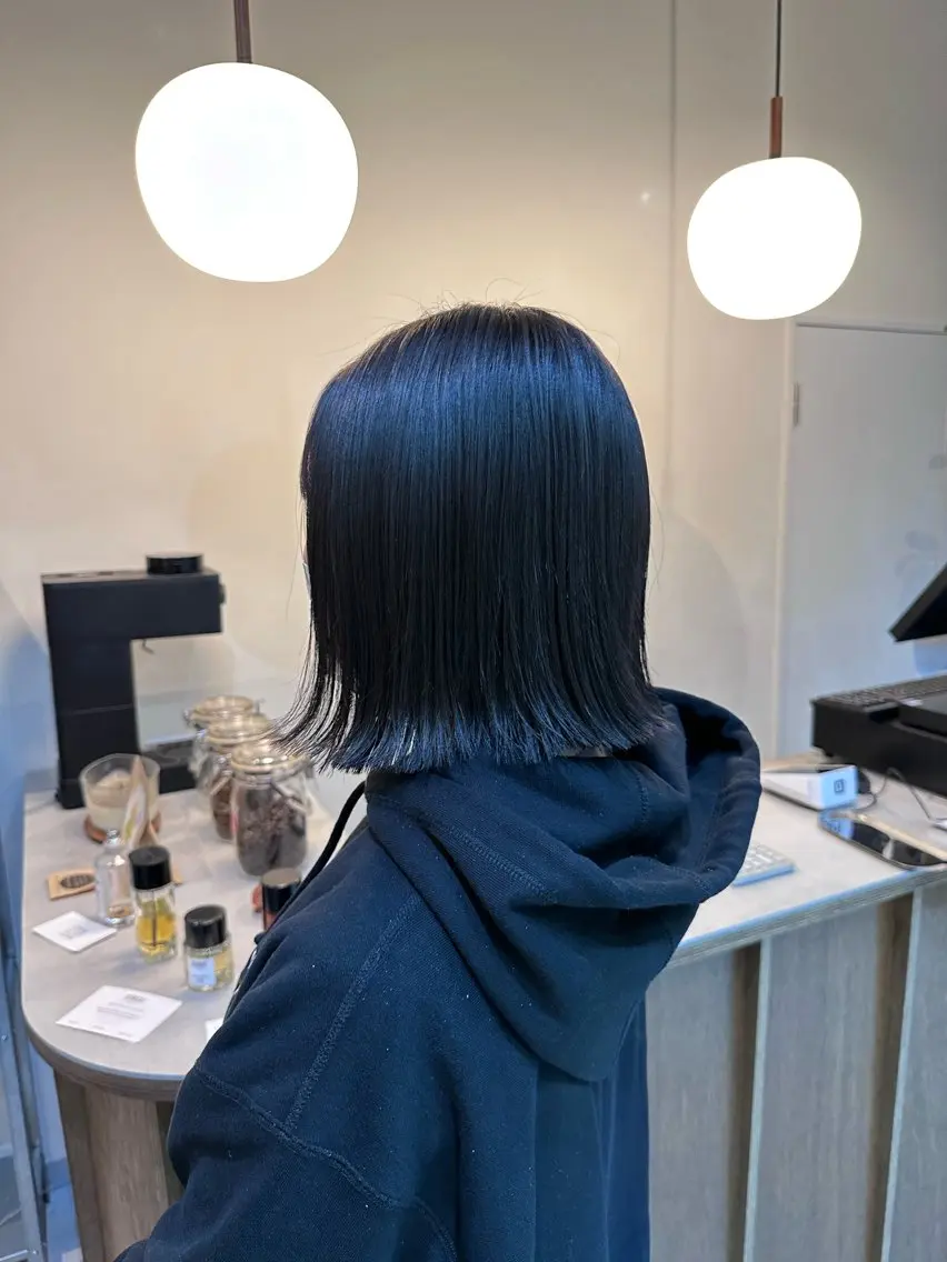 ミディアム 外ハネヘア Shiro RENのヘアスタイル