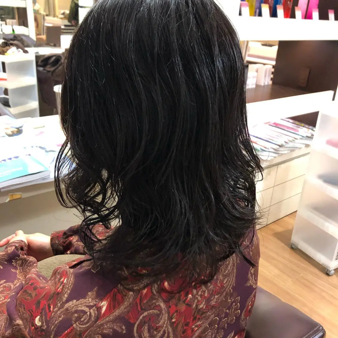 パーマ 佐川 絢のヘアスタイル