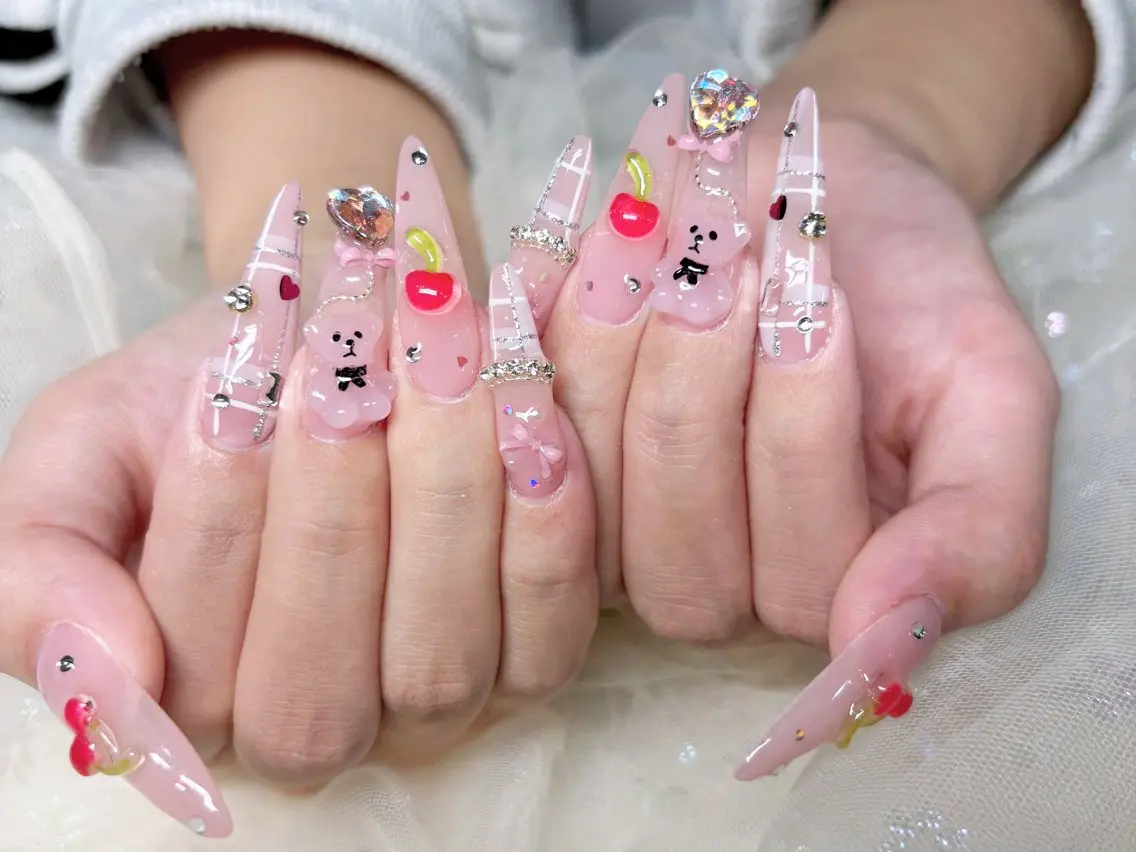 ネイル ハンドネイル H3 Nail Tsuki🦋💙のネイルデザイン